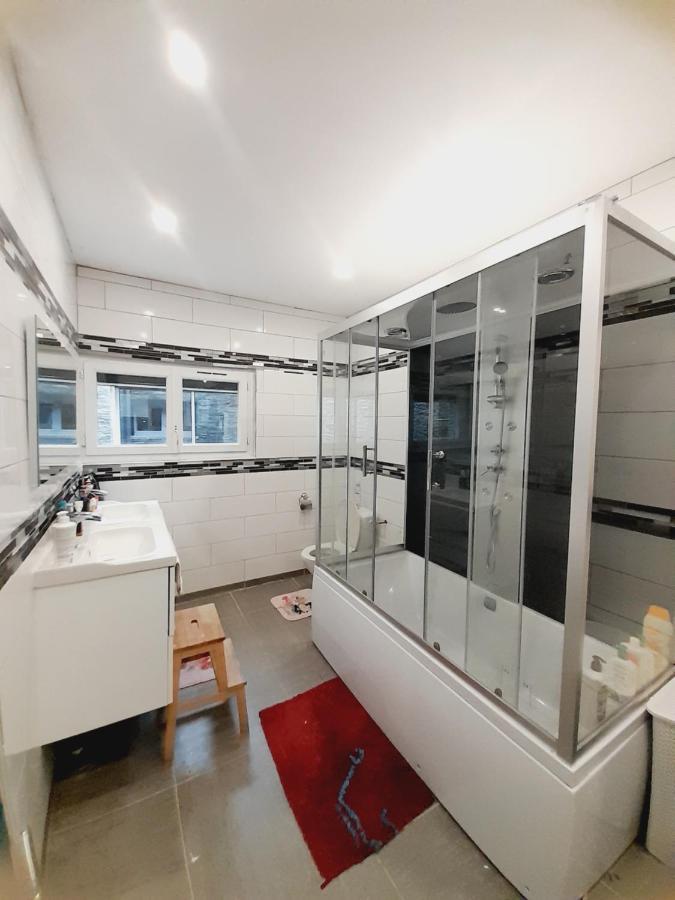 Une Chambre De 20M2 Chez Les Habitants Dieppe Luaran gambar